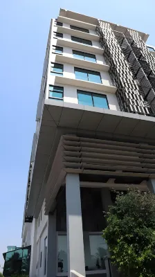 Hotel Eastern Bojonegoro Extérieur Photos