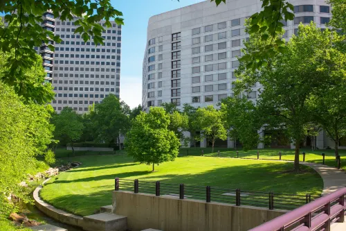 DoubleTree by Hilton Tulsa - Warren Place Public Areas Photos