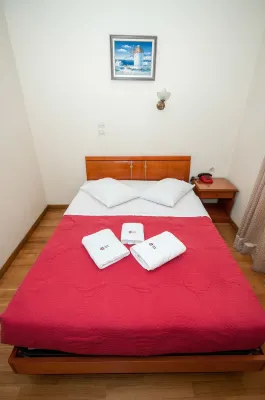 Cecil Hotel Rooms Photos