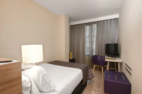Exe Moncloa Rooms Photos