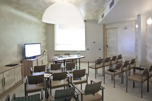 Nu Hotel Business Facilities Photos
