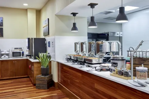 Four Points by Sheraton Jacksonville Baymeadows Dining Photos
