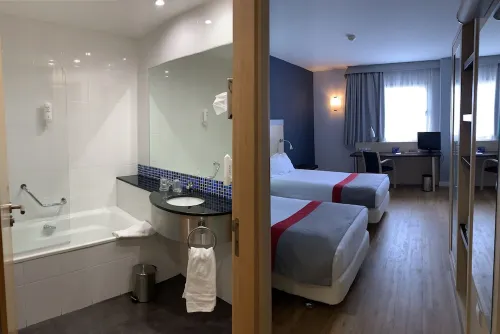 Holiday Inn Express Vitoria Featured Photos