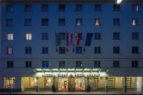 Austria Trend Hotel Ananas Exterior Photos