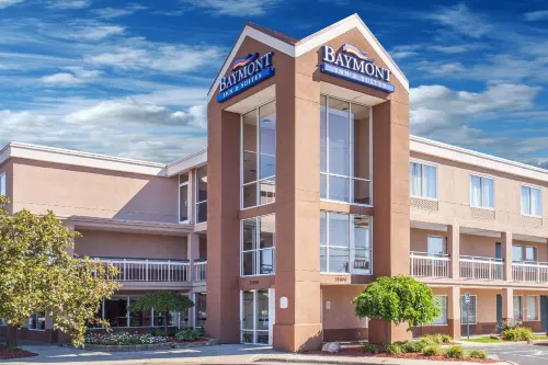 Baymont by Wyndham Madison Heights Detroit Area Rooms Photos