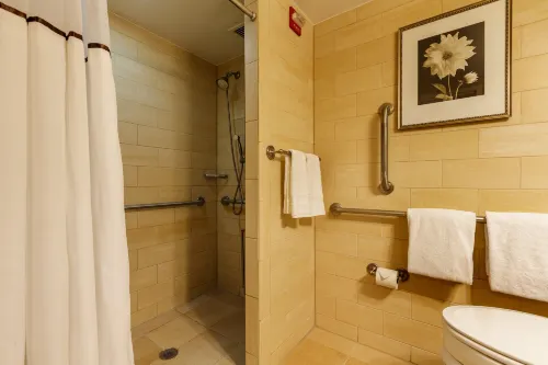 Sleepy Hollow Hotel & Conference Center Zimmer Photos