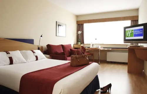 Ramada by Wyndham Madrid Tres Cantos Rooms Photos