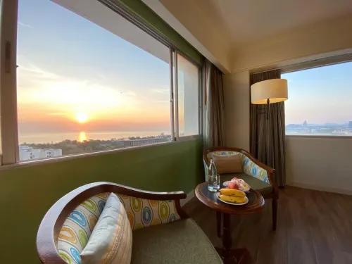 Hua Hin Grand Hotel and Plaza Zimmer Photos