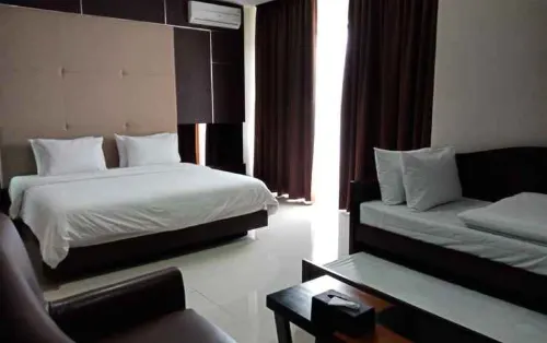 Balcony Hotel Sukabumi Kamar Photos