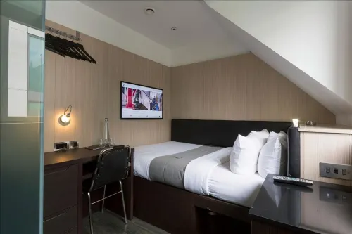 The Z Hotel Victoria Photos