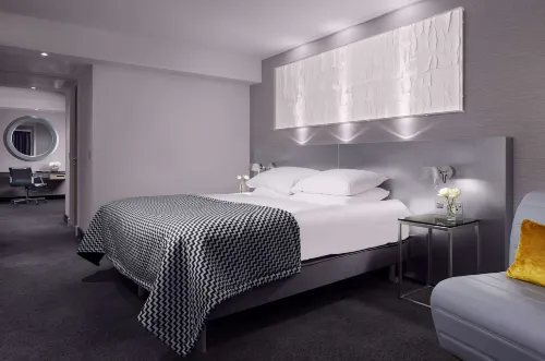 Radisson Blu Hotel Edinburgh City Centre Rooms Photos