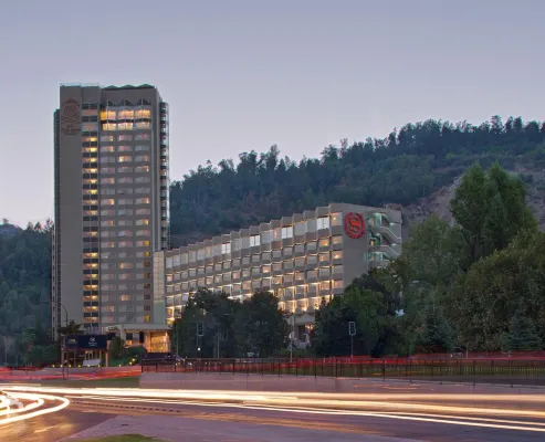 Sheraton Santiago Hotel and Convention Center Exterior Photos