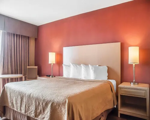 Quality Hotel Fallsview Cascade Rooms Photos