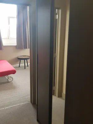 Hotel Industrie Rooms Photos