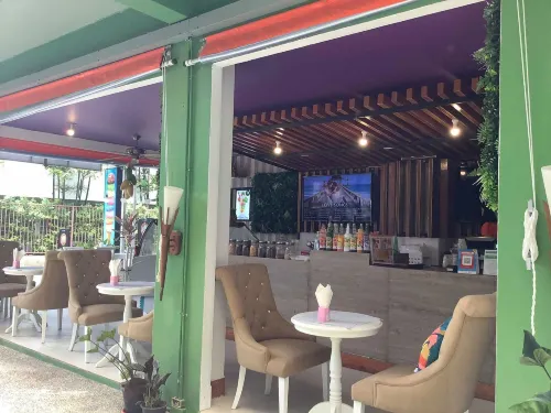 Kata Beachwalk Hotel and Bungalows Freizeit und Erholung Photos