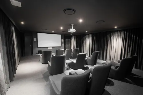 Mantra Circle on Cavill Surfers Paradise Business Facilities Photos