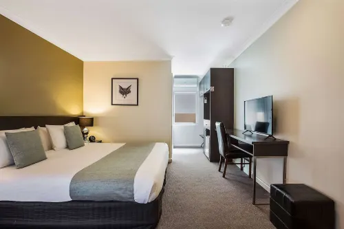 Comfort Inn Western Huoneet Photos