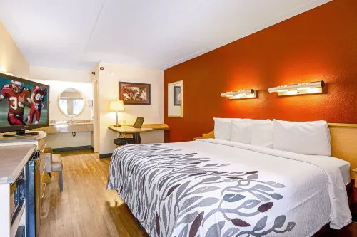 Red Roof Inn Toledo - University Featured Photos