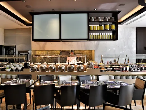 Gefinor Rotana Dining Photos