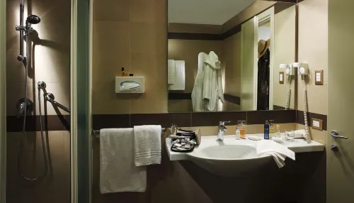 Best Western Grand Hotel Guinigi Rooms Photos