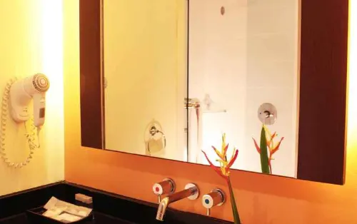 Solo Paragon Hotel & Residence Kamar Photos