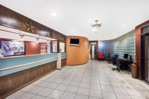 SureStay Hotel by Best Western Spring North Houston Public Areas Photos