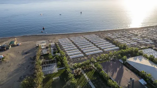J'Adore Deluxe Hotel & Spa Рядом с отелем Photos