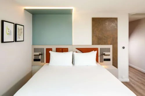 Spark by Hilton London Romford Rooms Photos