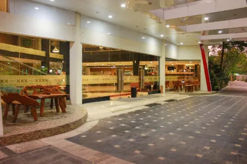 Kyriad Arra Hotel Cepu Dekat Hotel Photos