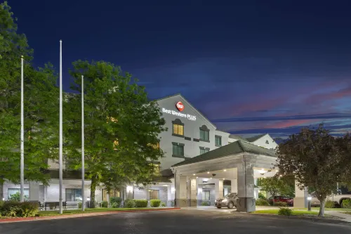 Best Western Plus Provo University Inn Exterior Photos