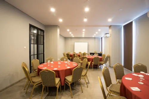 Maple Hotel Grogol Fasilitas Bisnis Photos