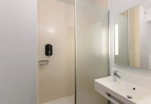 B&B Hôtel Compiègne Chambres Photos