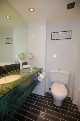 Gateway Hotel Photos