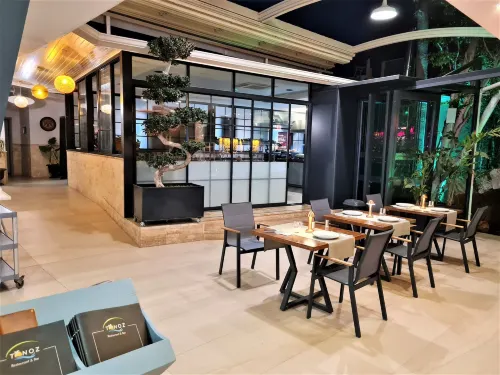 Tonoz Beach Hotel Dining Photos