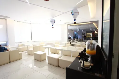 Yes Hotel Area Publik Photos