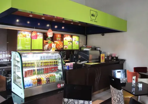 MaxOne Sabang Jakarta Makanan Photos