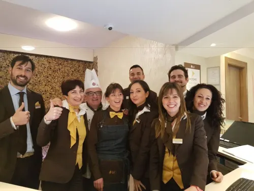 Warmthotel Photos