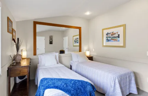 Queenstown House Bed & Breakfast and Apartments Photos