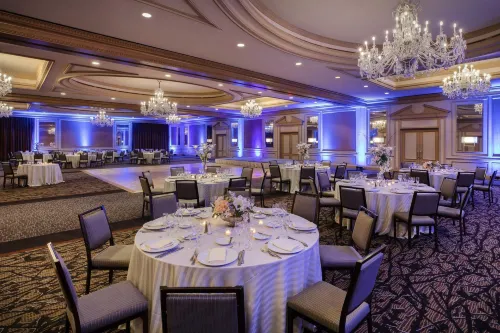 The Westin Philadelphia Restauration Photos