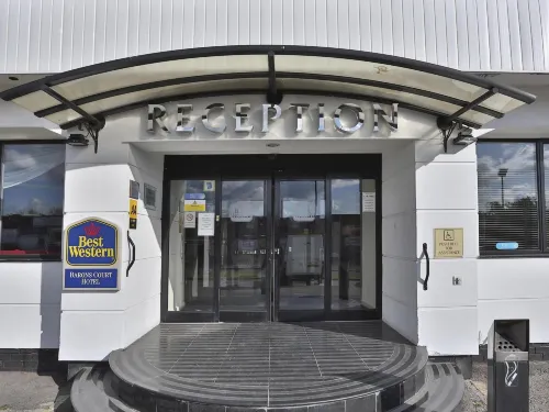 Barons Court Hotel Walsall Exterior Photos