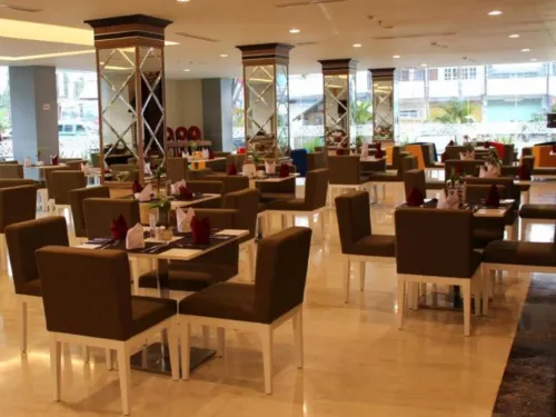 Plaza Inn Kendari Restauration Photos