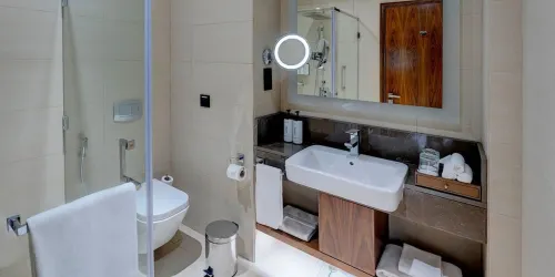 Crowne Plaza Muscat OCEC Номера Photos