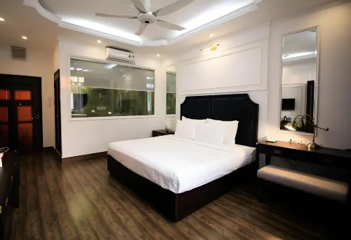 Golden Rooster Hotel Photos
