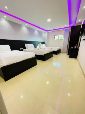 Egypt Pyramids Inn Rooms Photos
