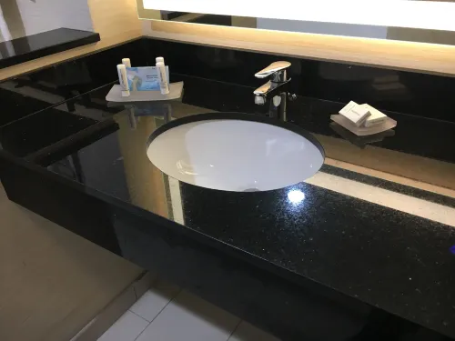 Fairfield Inn & Suites Detroit Troy Rooms Photos