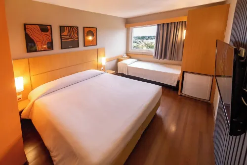 Hus Hotel Dourados Photos