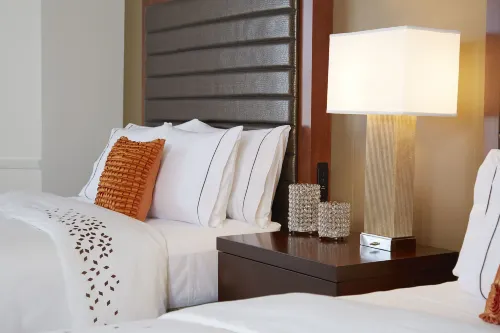 Renaissance St. Louis Airport Hotel Rooms Photos
