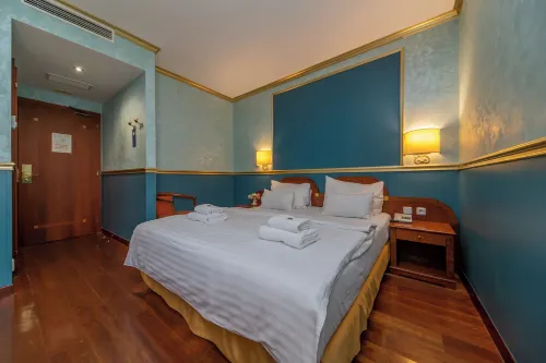 Hotel Kinsky Fountain Rooms Photos