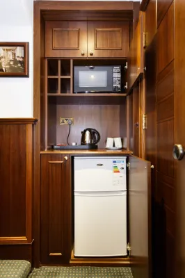 Regency House Hotel Rooms Photos