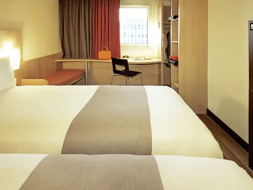 Ibis Budapest Heroes Square Photos